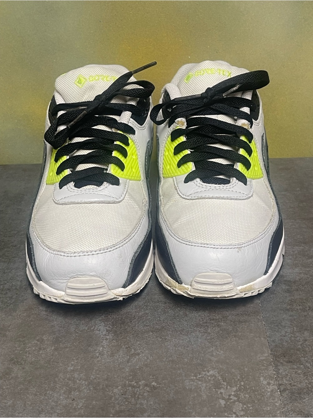 Nike Air Max 90 GTX Men's Sneakers Volt Summit White Cool Grey Size 8.5 - Picture 9 of 16